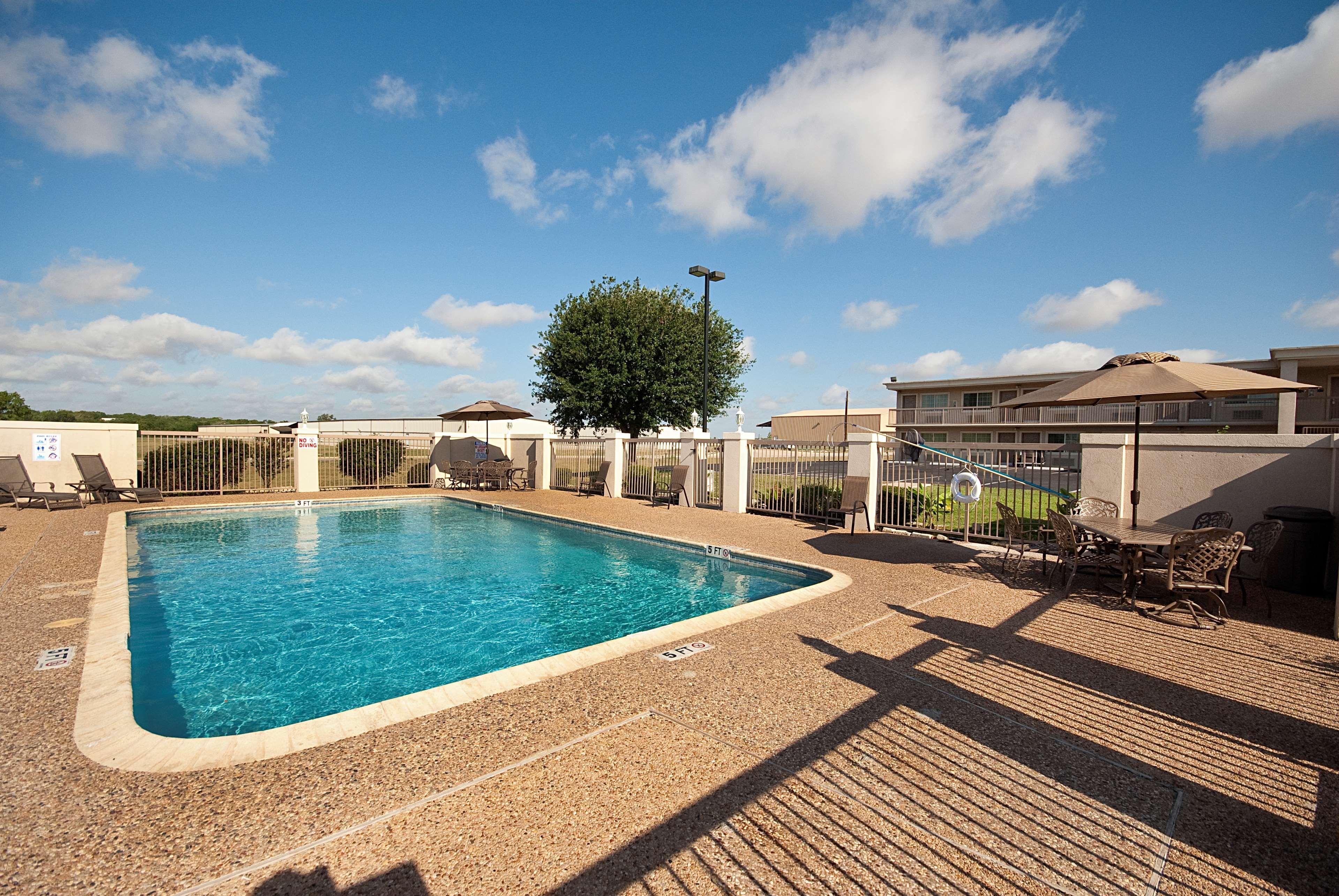 Best Western Taylor Inn Ανέσεις φωτογραφία
