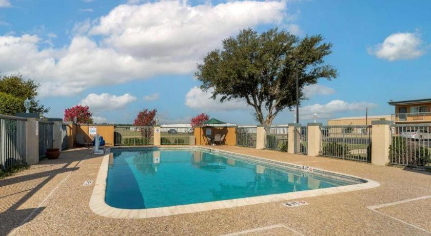 Best Western Taylor Inn Εξωτερικό φωτογραφία