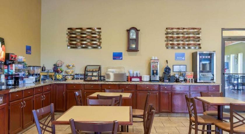 Best Western Taylor Inn Εξωτερικό φωτογραφία